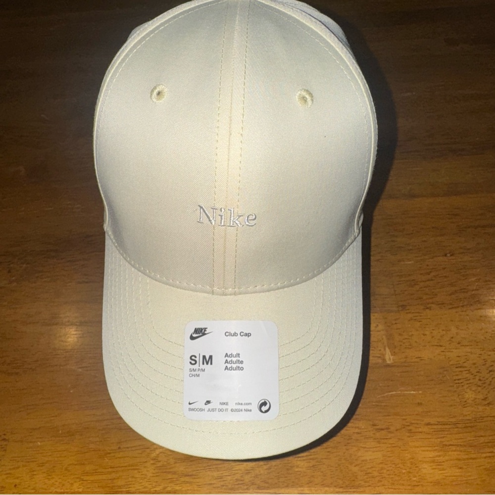 NIKE CLUB CAP Unisex HAT S/M LIGHT YELLOW STRAPBACK HF5051 113 New With Tags